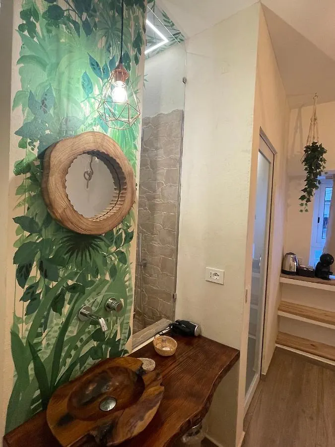 Bed & Breakfast Urban Jungle Rooms Naples