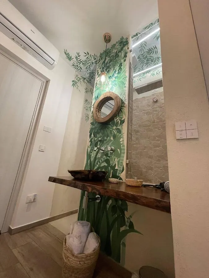 Bed & Breakfast Urban Jungle Rooms Naples