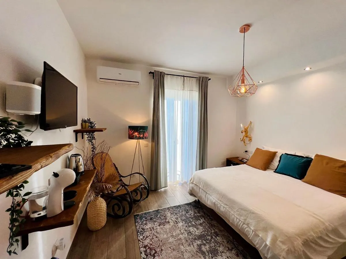 Urban Jungle Rooms Naples Italy