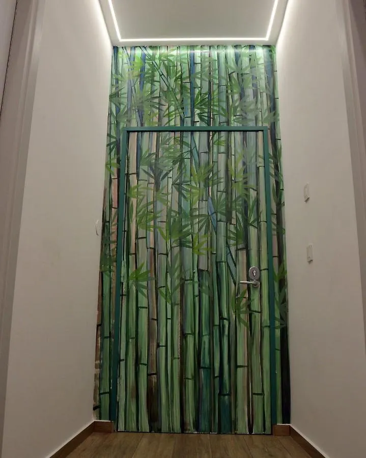 Urban Jungle Rooms Naples Bed & Breakfast